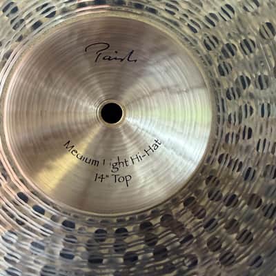 Paiste Signature Traditionals Medium Light Hi-Hats 14” (923g / 1231g) | Matching 2022 Pair | Includes MyCymbal.com Certificate image 4