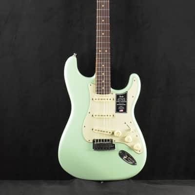 Fender American Ultra Luxe Vintage '60s Stratocaster Surf Green Rosewood Fingerboard image 2