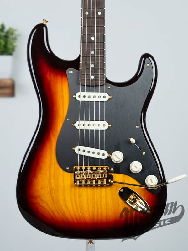 Fender Custom Shop American Custom Stratocaster- NOS - 3 Tone Sunburst image 1
