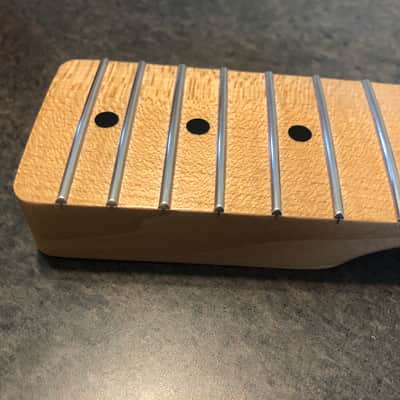 Musikraft Quarter sawn 1-piece maple T-style neck never installed - Light lacquer image 17
