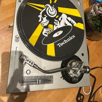 Technics SL-1200M3D 2000s - Silver image 3