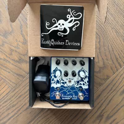 EarthQuaker Devices Avalanche Run Stereo Reverb & Delay V2 w/ Box & Power Supply image 4