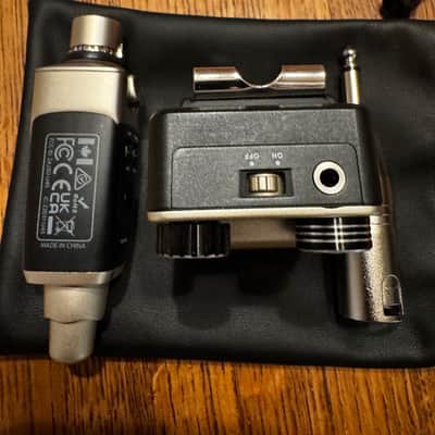Xvive U45 2025 - Black image 4