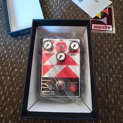 Maestro Invader Distortion guitar pedal - refurbished image 5
