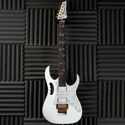 Ibanez JEM7V-WH Steve Vai Signature with Rosewood Fretboard 2009 - White image 2
