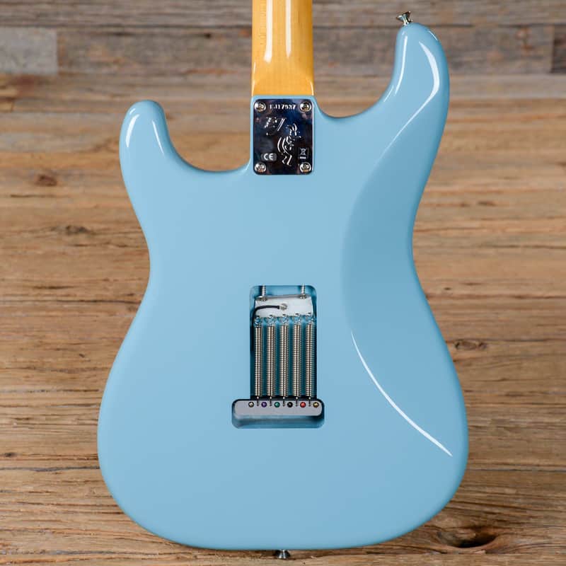 Fender Eric Johnson Stratocaster with Rosewood Fretboard image 5