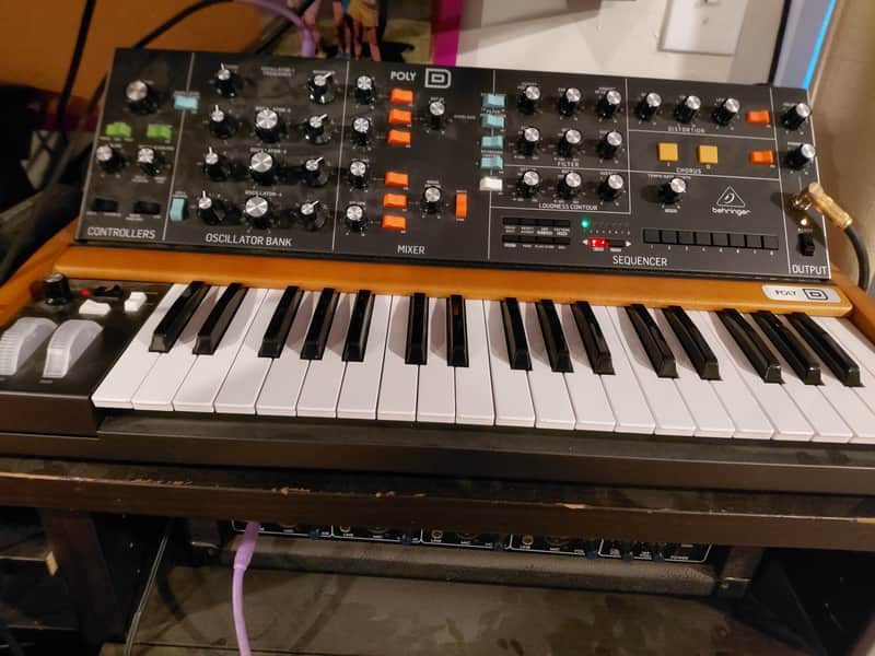 Behringer Poly D 4-Voice Polyphonic Synthesizer