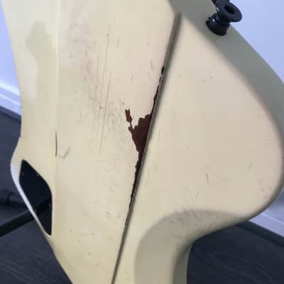 1989 Gibson Thunderbird white color image 11