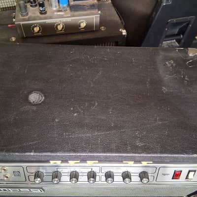 Ampeg SVT "Curved Line" 300-Watt Bass Amp Head Svetlana Winged C 6550 image 4