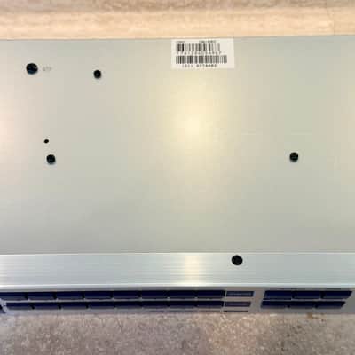 Roland Edirol UM-880 8 IN / 8 OUT USB MIDI Interface Patchbay Rackmount image 4