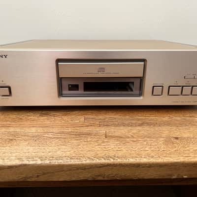 Sony CDP-R1+DAS-R1-Top of the line Cd Player and DA Converter image 4
