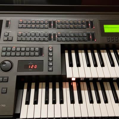 Yamaha EL-70 Organ image 2