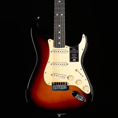 Fender American Ultra II Stratocaster Ebony Fingerboard Ultraburst (322) image 3