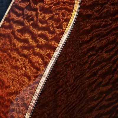 Santa Cruz  Custom OM Hand Made Guitar Quilted Sapele / Moon Spruce image 18