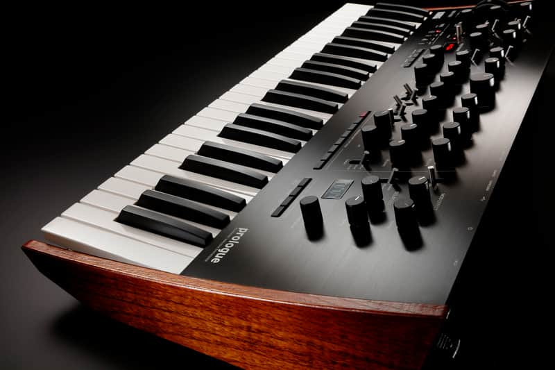 Korg Prologue 8 Polyphonic 49-Key 8-Voice Analog Synthesizer image 3