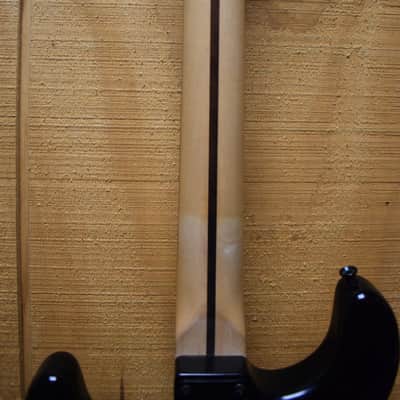 Squier FSR Bullet Stratocaster HT HSS 2020 - Black Metallic image 8