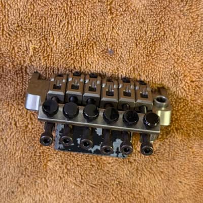 Ibanez Edge Original Locking Tremolo Bridge Brushed Chrome image 5