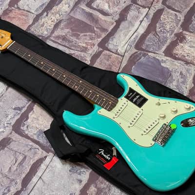 Fender Vintera III Early 60s Stratocaster RW Sea Foam Green New Unplayed Auth Dealer 7lbs9oz #582 image 7