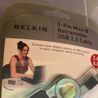 BELKIN 5 pin mini-B retractable USB 2.0 USB Cable image 1