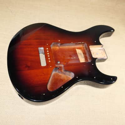 Body Sunburst, Genuine 2013 Yamaha Pacifica PAC 012 DLX image 1
