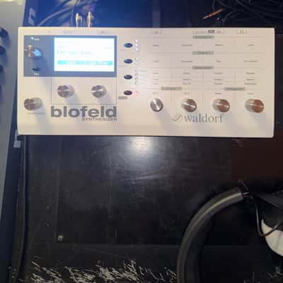 Waldorf Blofeld Desktop Synthesizer 2007 - Present - White image 7