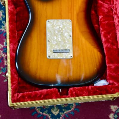Fender Buddy Guy Signature Stratocaster 1996 - 2009 - 2-Color Sunburst image 3