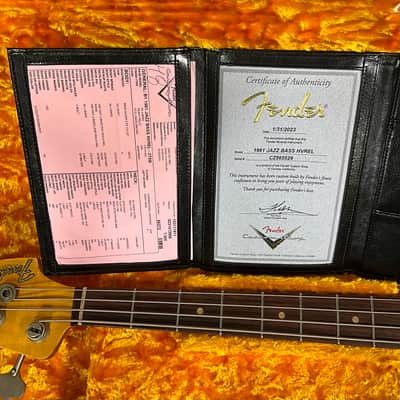Fender Custom Shop 1961 Heavy Relic Jazz Bass - 3 Color Sunburst image 8