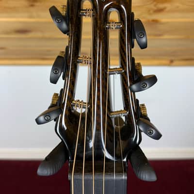 Emerald Weissenborne 2022 - Gloss image 11