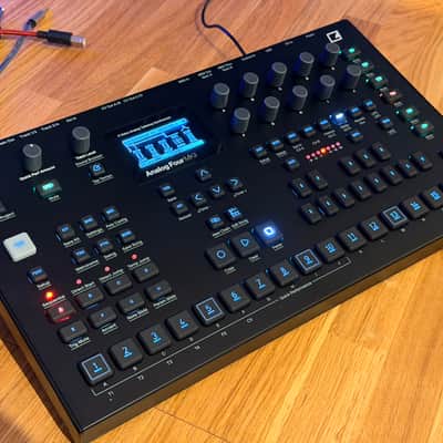 Elektron Analog Four MKII 4-Voice Tabletop Analog Synthesizer 2020 - Present - Black image 2
