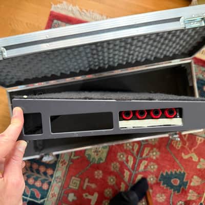 Temple Audio DUO 34 Flight Case and Pedalboard with 4-Way Jack Patch Module image 4