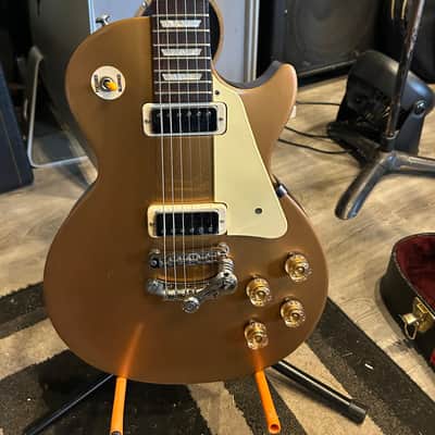 Les Paul Studio '50s Tribute - Modded with Mini-Humbuckers and Tremolo 2010 - 2015 - Worn Gold Top image 8
