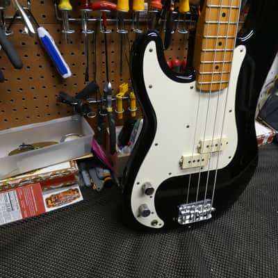 Fender Precision Bass USA Lefty 1983 - Black image 3
