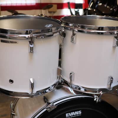 Remo 4pc Quadura Drum Set White image 12