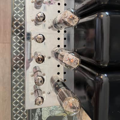 McIntosh MC 240 AMPLIFIER, The Legend 60's - black and chrome image 4
