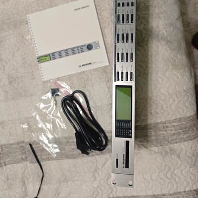 TC Electronic M3000 Reverb Processor and Multi Effect Unit 2010s - Silver image 7