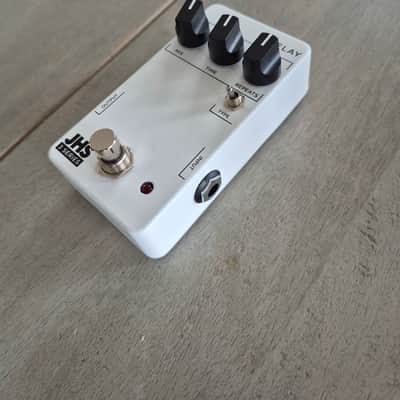 JHS 3 Series Delay 2020 - Present - White image 3