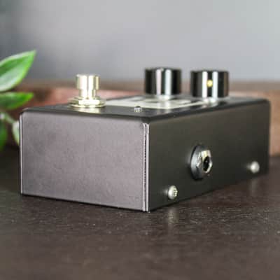 Preowned 1981 Inventions LVL Full Range Boost / Low Gain Overdrive w/ Box image 2