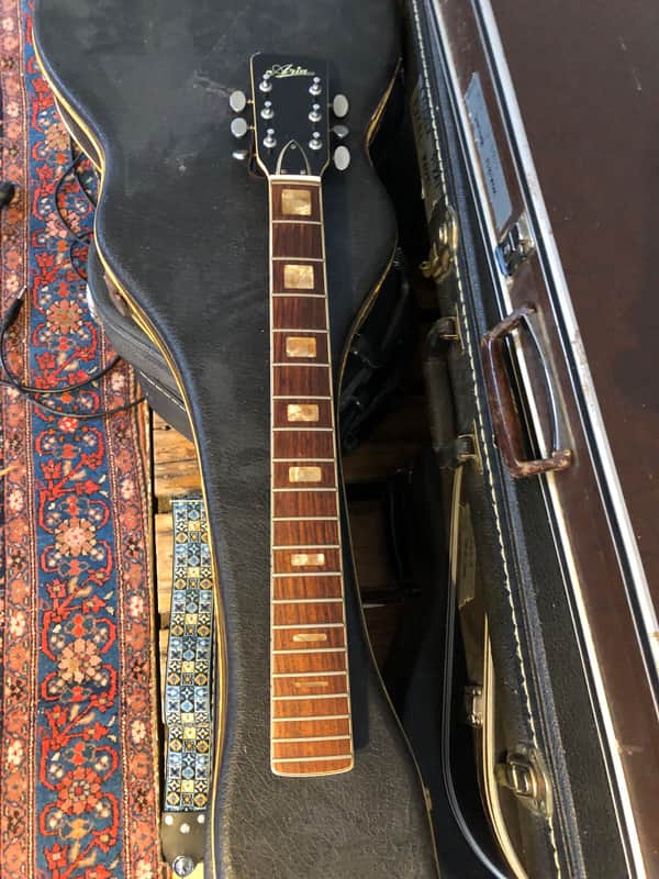 Aria vintage 1970´is neck image 1