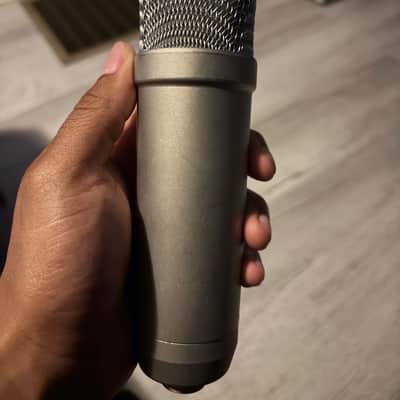 RODE NT1-A Large Diaphragm Cardioid Condenser Microphone 2002 - Present - Silver image 2