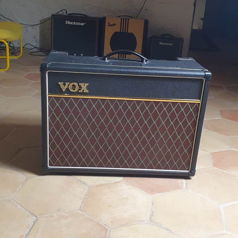 Vox AC15C1X Custom 2-Channel 15-Watt 1x12" Blue Alnico Guitar Combo 2010 - 2019 - Black image 1