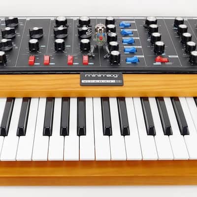 Moog Minimoog Voyager Old School Synthesizer + OVP + Fast Neuwertig + 1,5Jahre Garantie image 11