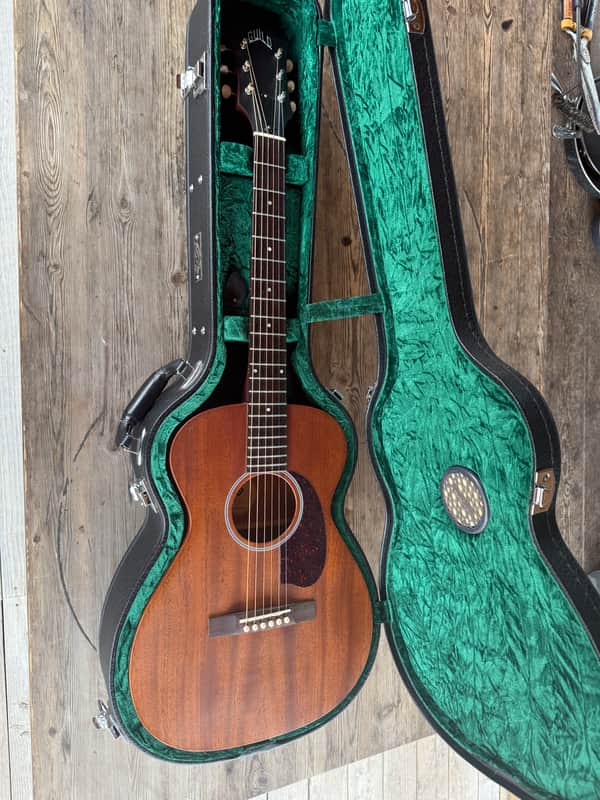 Guild USA M-20 with Rosewood Fretboard 1999 - Present - Natural