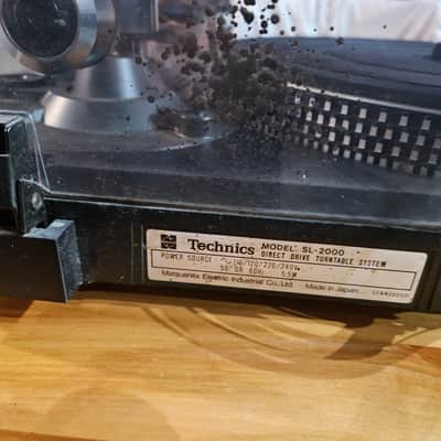 Technics SL-2000 Direct Drive Turntable 1976 - 1977 - Black image 2