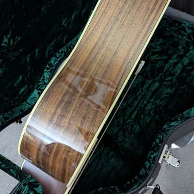 Bourgeois Luke Bryan-T/S Signature, w/case, setup review, shirt & shipping image 8