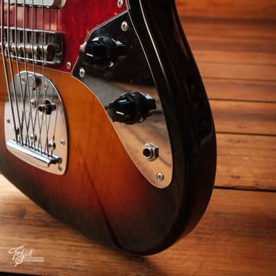 Fender Japan Bass VI Sunburst 1996 image 16