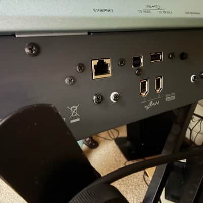 Yamaha Motif XS 8 Production Synthesizer 2000s - Gray image 17
