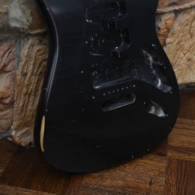 Allparts Stratocaster Body Black Aged Relic Nitrocellulose Lacquer Fender Licensed Strat image 1