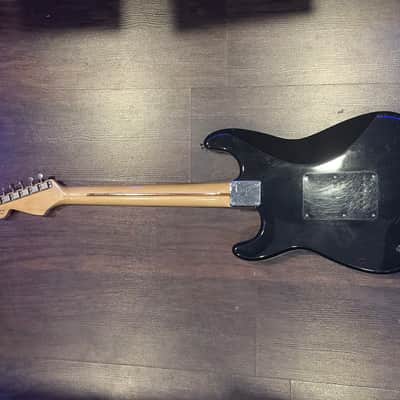 Fender Stratocaster Special HSS 1995 - Sunburst image 2