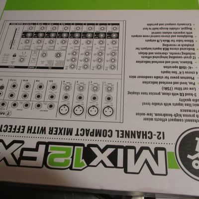 Mackie Mix12FX 12-Channel Compact Mixer with Effects 2015 - Present - Black image 2