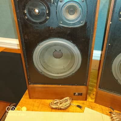 Acoustic Research AR 12 1979 - Oiled walnut image 2